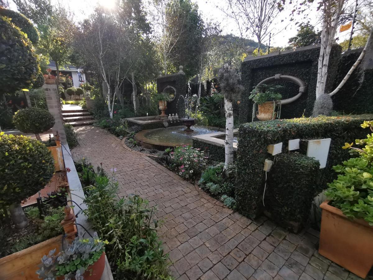 At 98 On Lynburn Guest House Pretoria Exterior foto