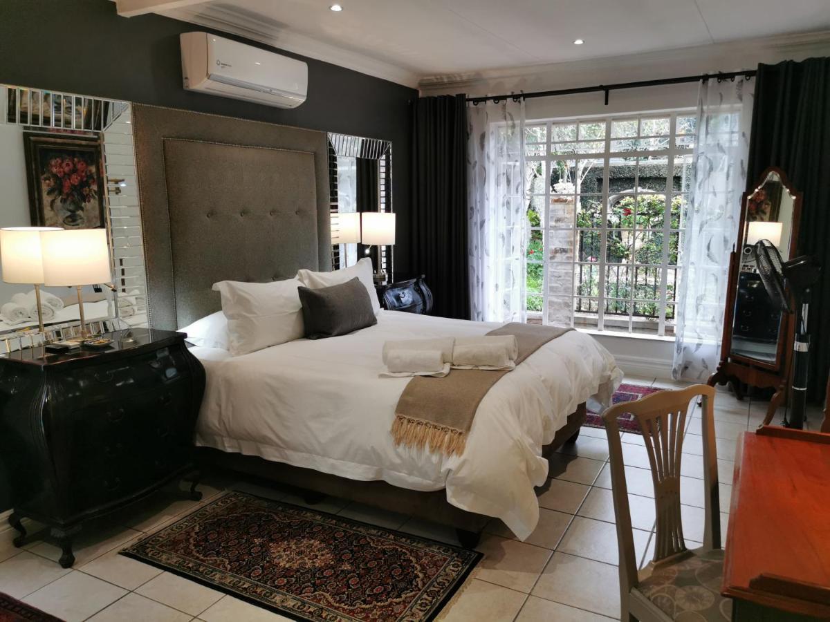 At 98 On Lynburn Guest House Pretoria Exterior foto