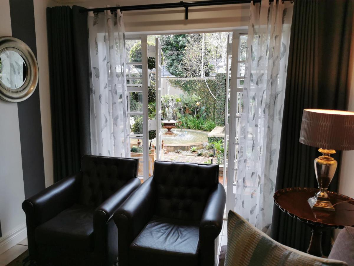At 98 On Lynburn Guest House Pretoria Exterior foto