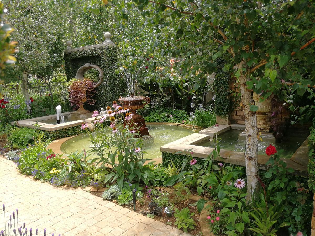 At 98 On Lynburn Guest House Pretoria Exterior foto